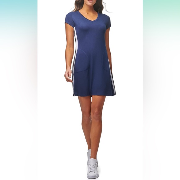 Marc New York Performance Women's Performance Relaxed Fit V-Neck T-Shirt Dress - Picture 1 of 8